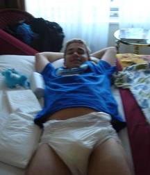 lots of diapers 5a86cd52acf1b.jpg