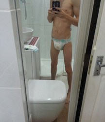 lots of diapers 5a86cfdc9ed9d.jpg