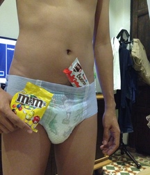lots of diapers 5a86d08dbafaf.jpg