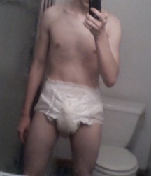 lots of diapers 5a86d0cdab1e8.jpg