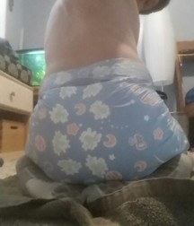lots of diapers 5a86d142dab85.jpg