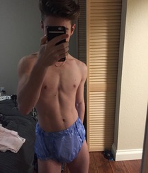 lots of diapers 5a86d14da6728.jpg
