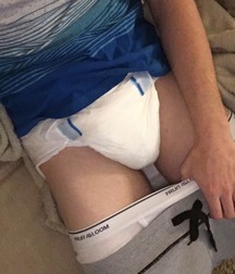 lots of diapers 5a86d195c8bb2.jpg
