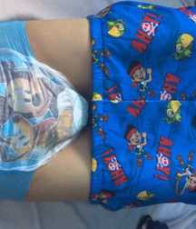 lots of diapers 5a86d19aa240a.jpg
