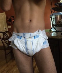 lots of diapers 5a86d1ca73aaa.jpg