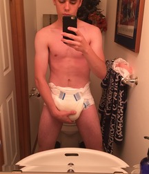 lots of diapers 5a86d1da35852.jpg