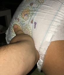 lots of diapers 5a86d22cb9a07.jpg