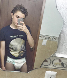 lots of diapers 5a86d33aa80b2.jpg