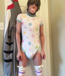 lots of diapers 5a86d39af11d0.jpg