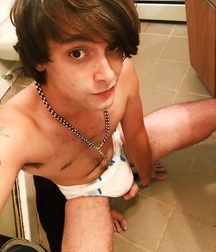 lots of diapers 5a86d3babaa5e.jpg