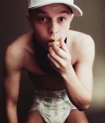 lots of diapers 5a86d3ca009fc.jpg