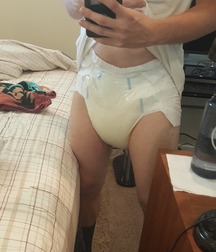 lots of diapers 5a86d3df02f4a.jpg