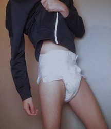 lots of diapers 5a86d3fda52b6.jpg
