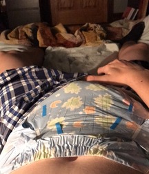 lots of diapers 5a86d4025e7cf.jpg