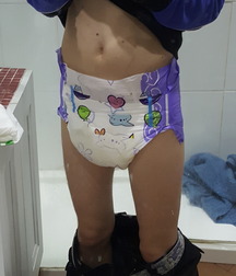 lots of diapers 5a86d4098f778.jpg