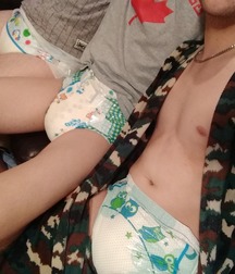 lots of diapers 5a86d433ea8e7.jpg