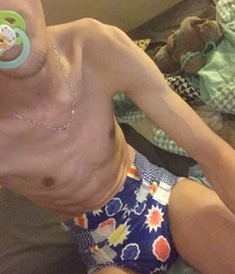 lots of diapers 5a86d446ef88b.jpg