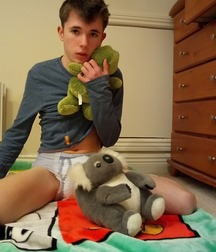 lots of diapers 5a86d48d2acce.jpg