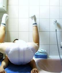 lots of diapers 5a86d4ede50eb.jpg
