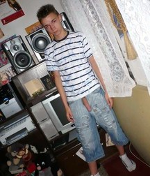 Hot Boys mix 5bf098471129c.jpg