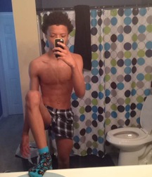 Uploaded by:zzgayboy 5b8eee7ed3d90.jpg