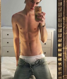 selfies and others 5b0d89aba2be5.jpg