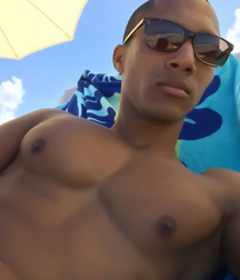 cute guys 5c3d1f23956a9.jpg