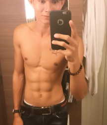 cute guys 5c4124523fe84.jpg