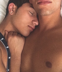 cute guys 5c57af784a679.jpg