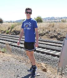 brad hunter - outdoors photo shoot boys porn 600eab35b60bb.jpg