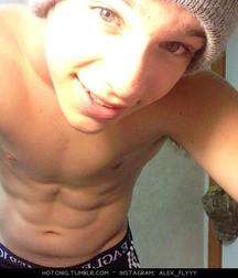 Boys,pt.4 5a2c55c619579.jpg