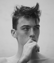 More boys... 5a60103de0eee.jpg