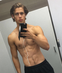 Weekend boys... 5a6549e91fe81.jpg