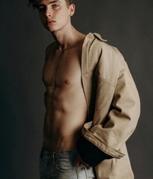 Absolutely hot... 5a713532ac91e.jpg