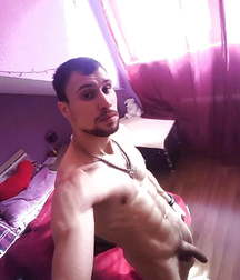 hot boys 5aae029cb3d28.jpg