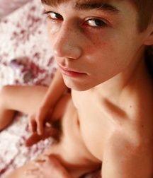 Pretty Boys 1 5aadaae3ba9b1.jpg