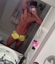 Shirtless hotties 5b3e4bb93039a.jpg