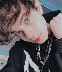 He is just so cute! Gay Tube Guy 5f9592d59090d.jpeg