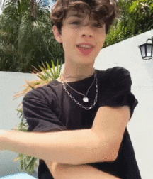 He is just so cute! Gay Tube Guy 5f9592e734e7d.gif