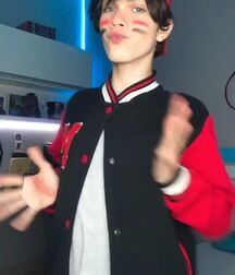 He is just so cute! Gay Tube Guy 5f959349a8c58.jpeg