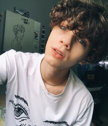 He is just so cute! Gay Tube Guy 5f95935246822.jpg