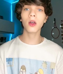 He is just so cute! Gay Tube Guy 5f959355b91b0.jpeg