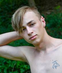 Superbly Stunning Succulently Sensual Splendidly Sexy Lads05 5a3f3b70baaf3.jpg