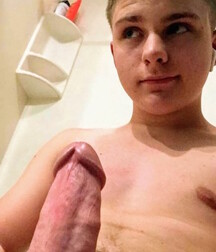 Intimately Up Close and Personal with Super Sexy Boys 01 5eba9473402be.jpg