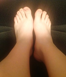 Sexy young boy feet 5a40b8fe11d3e.jpg