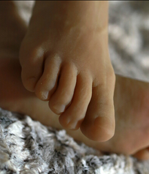 Sexy young boy feet 5a40b90eb3ba1.jpg