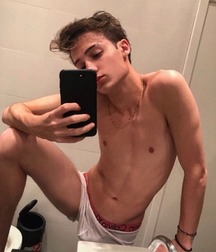 Candy26 5ccdbdf3ce181.jpg