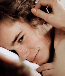 Candy26 5ccdbe7c9119e.gif