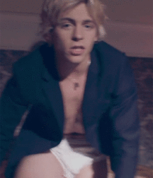 Candy28 5d4d92633a3b7.gif