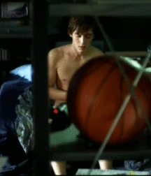 Candy30 5d4d9632d33a3.gif